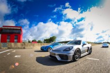 Porsche GT4 driving (8 rounds)