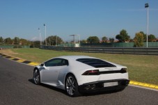 Conduzir um Lamborghini Huracán no Autódromo do Estoril - 1 Volta
