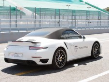 Conduzir um Porsche 911 Turbo S Cabrio no Circuito do Estoril - 1 Volta