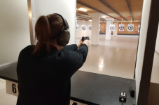 Pistolskytteupplevelse – Premium Paket (6 personer)