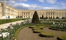 Reggia di Versailles tour semi-privato: biglietti salta la coda e visita guidata con trasporto