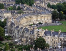 Visit to Stonehenge and Bath with free lunch pack (kids)