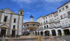 Évora full day private tour from Lisbon with lunch