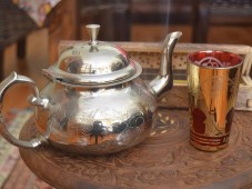 Massaggio o trattamenti mani + tisana